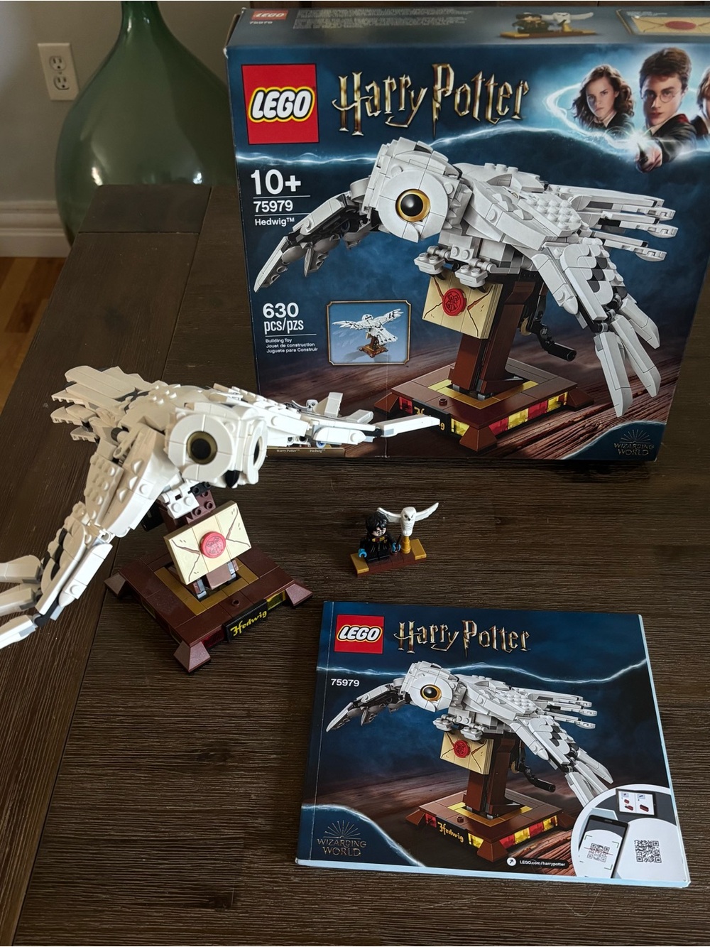 Lego Harry Potter Hedwig Owl RETIRED. Complete set